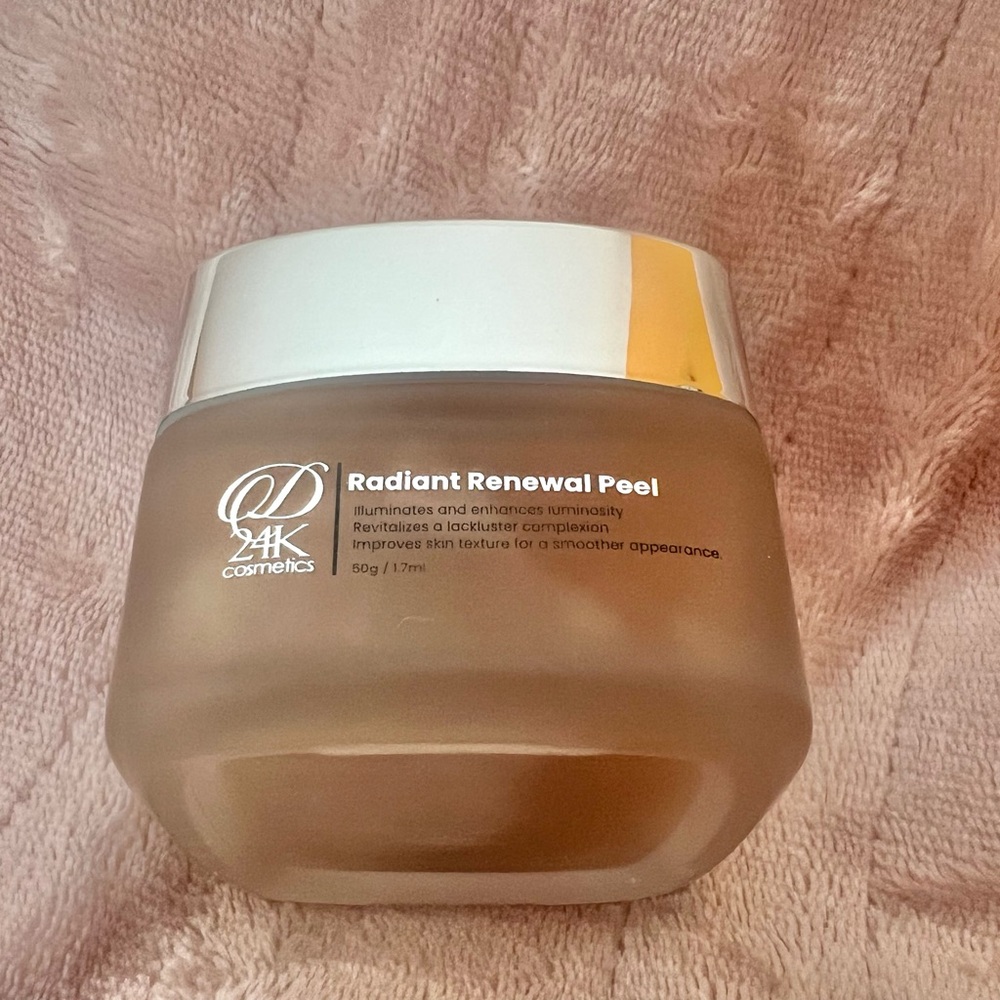 D24K Radiant Renewal Peel, MSRP $495 - Picture 3 of 8